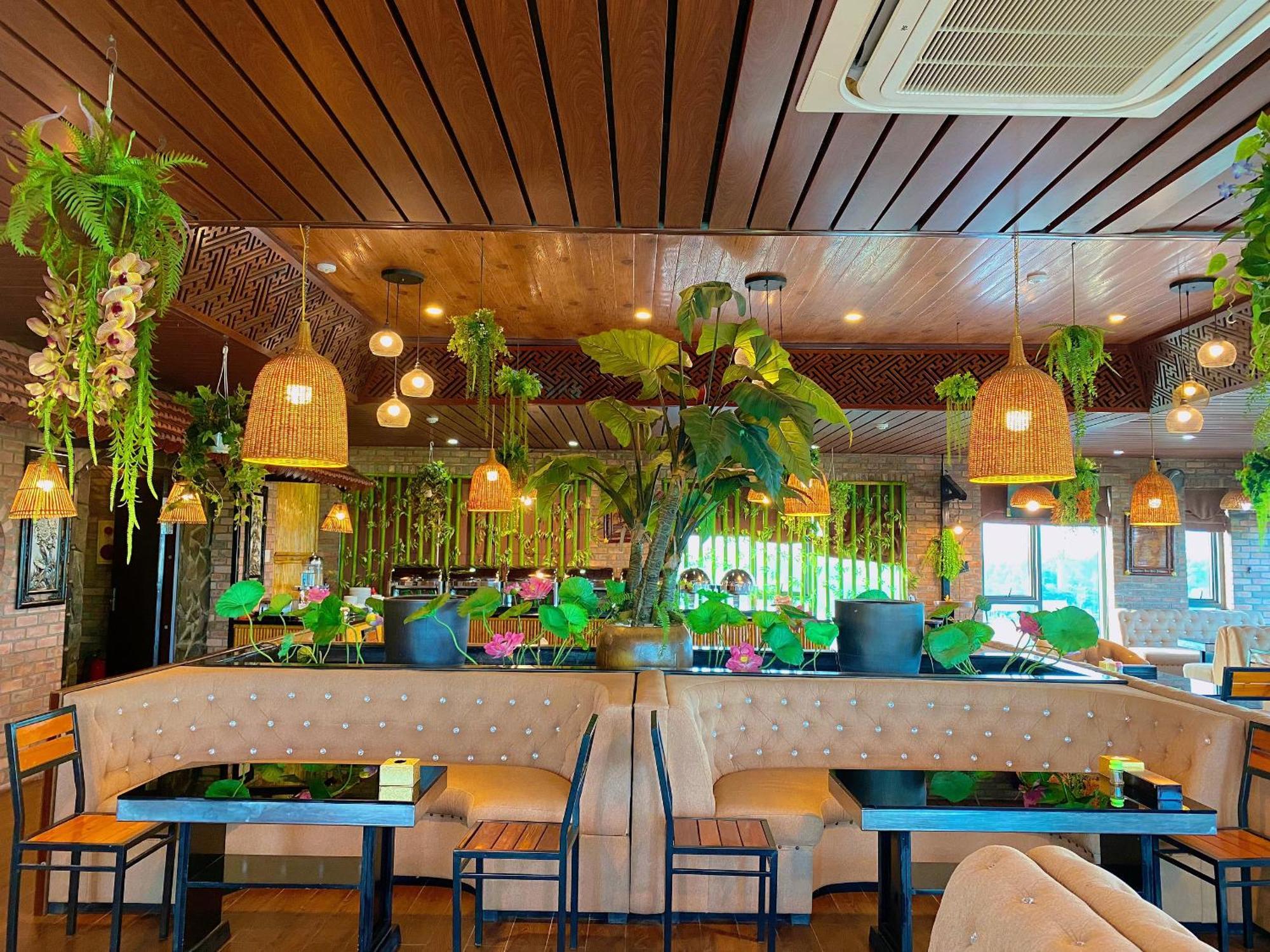 Kawasaki Noi Bai Airport Hotel Екстериор снимка